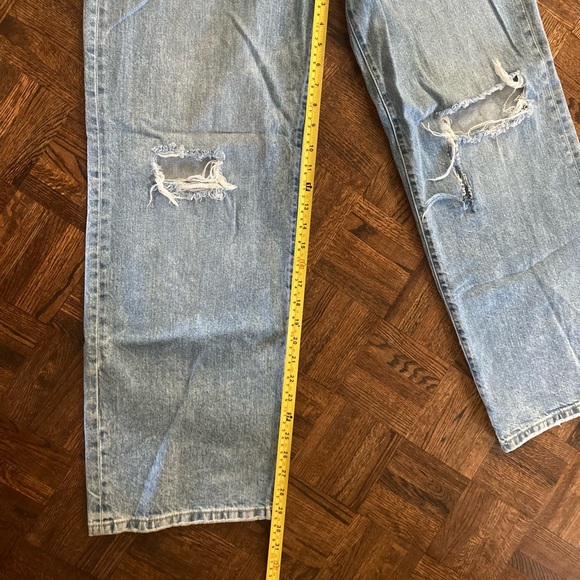 ❌SOLD!❌ Pilcro baggy high waist distressed jeans - Picture 6 of 12